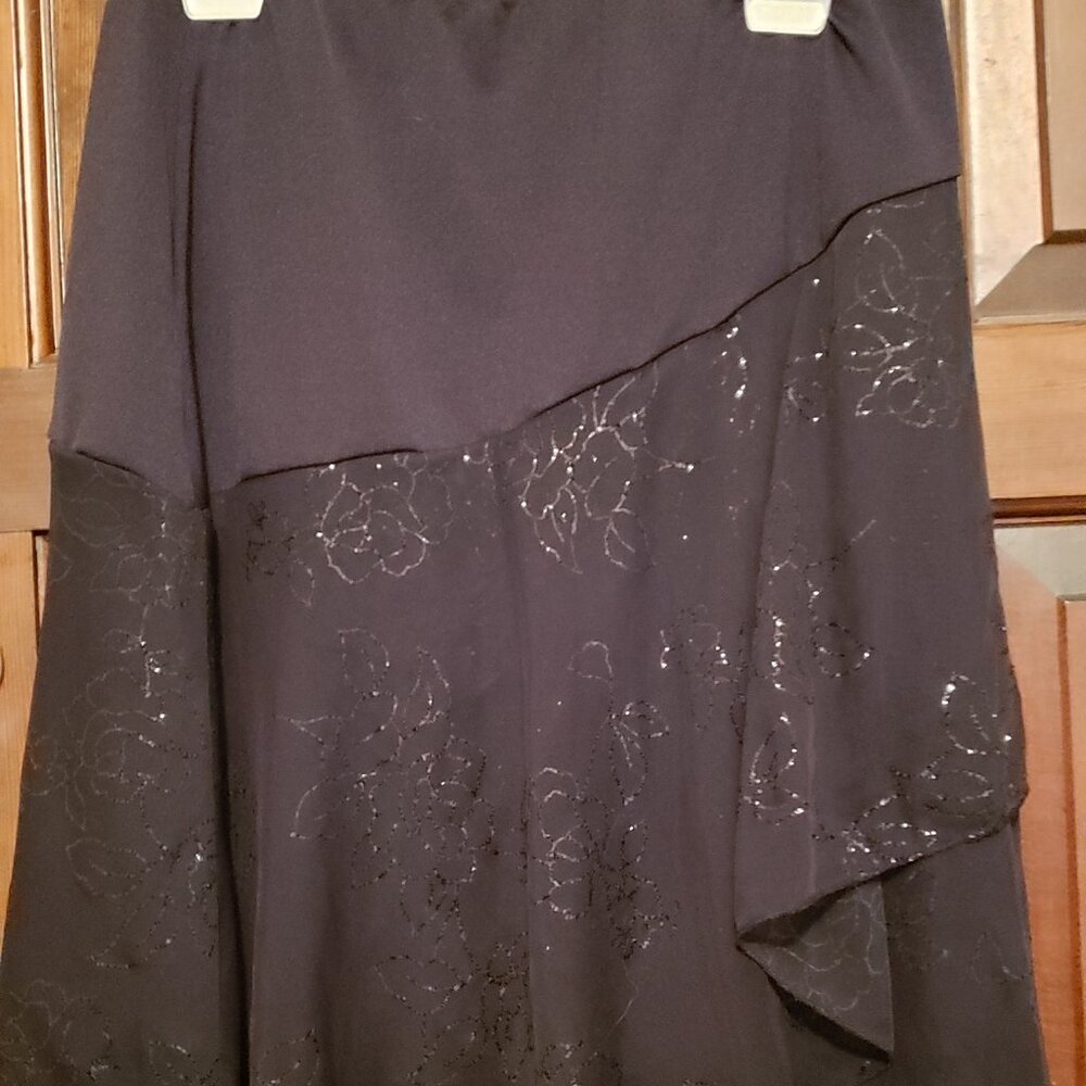 Ladies' Hotkiss Sz.M glitter skirt pre-owned; stretch waist; glitter panels